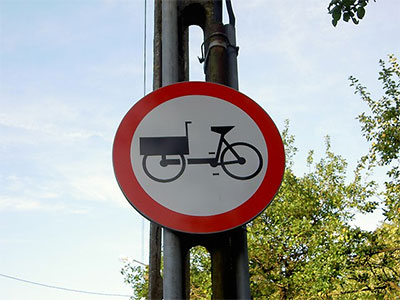 zakaz wjazdu m.in rowerów wielośladowych