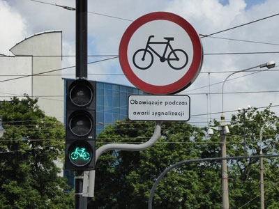 zakaz wjazdu rowerów przy uszkodzonej sygnalizacji