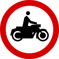 znak: zakaz wjazdu motocykli